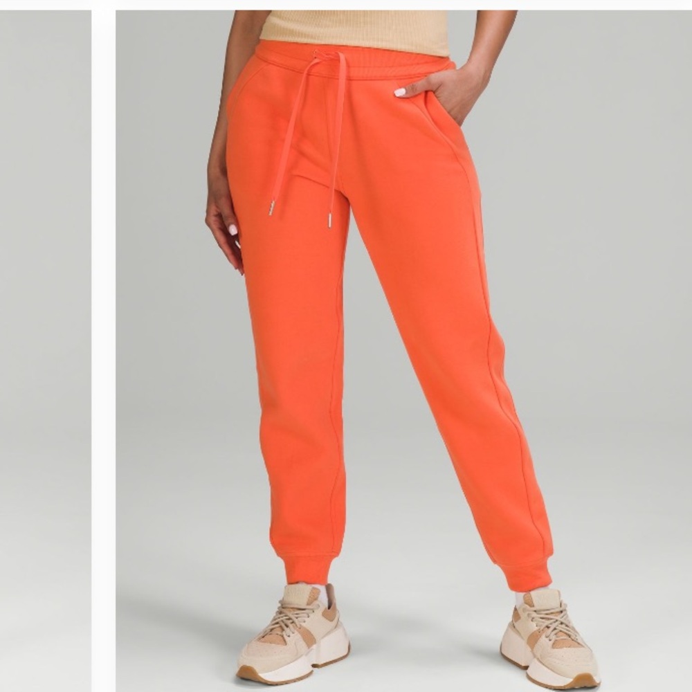 lululemon athletica High-Rise Jogger scuba sweatpants in Orange